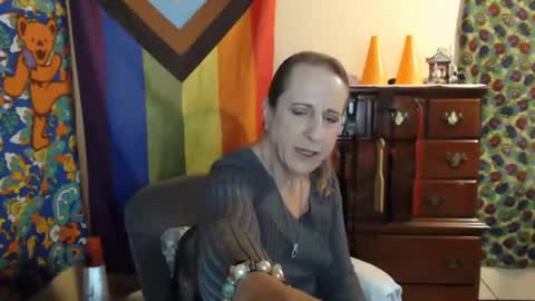 twocumkerry online show from November 2025 06:55:01 AM