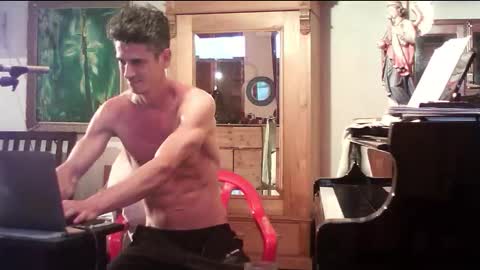 Snapshot of twoforallprivate chatting on November 2025 09:48:01 PM TobeBritta online show from November 2025 09:48:01 PM