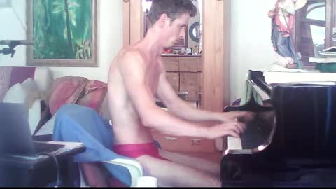 TobeBritta online show from November 2025 05:22:01 PM