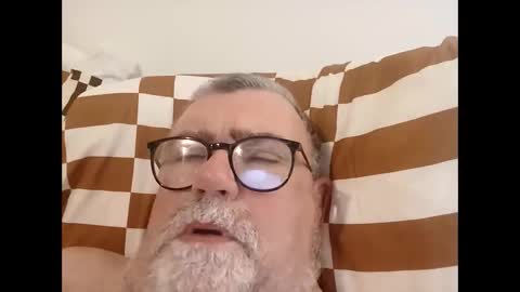 twohats2810 online show from May 2026 06:47:01 PM