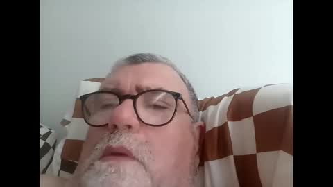 twohats2810 online show from May 2026 09:03:01 AM