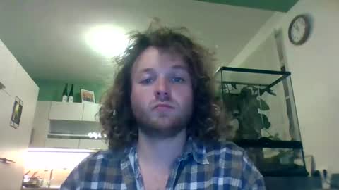 Snapshot of tworoardsdiverge chatting on November 2025 10:55:02 PM tworoardsdiverge online show from November 2025 10:55:02 PM