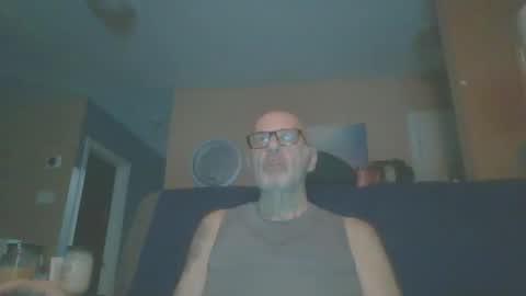 Snapshot of twstone chatting on December 2024 03:43:01 AM twstone online show from December 2024 03:43:01 AM