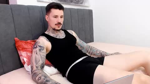 Snapshot of tyagodoll chatting on September 2025 05:05:02 PM tyagodoll online show from September 2025 05:05:02 PM