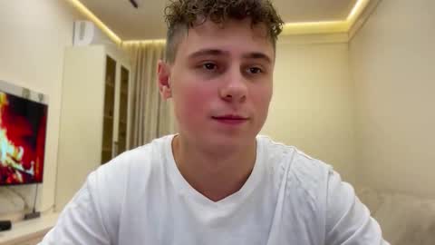 tyler_garrner online show from November 2025 04:18:02 PM