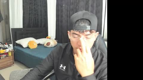 tyler_scotts2323 online show from December 2025 02:05:02 AM