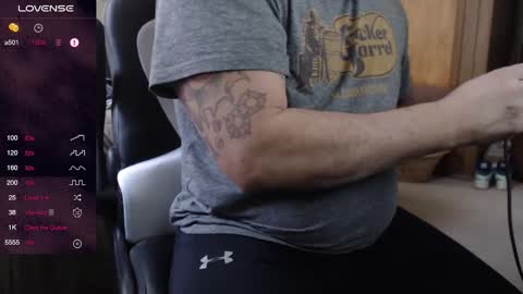 Snapshot of tylergstrings1 chatting on January 2025 06:45:01 PM Tyler G Strings online show from January 2025 06:45:01 PM