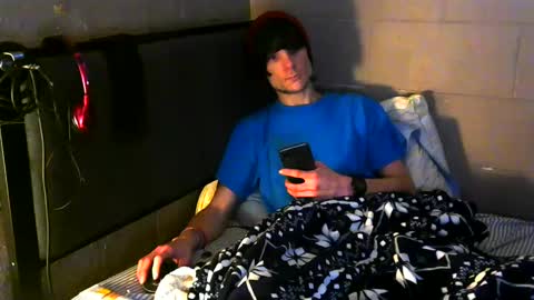 Snapshot of tylerlee199169 chatting on December 2024 02:27:01 PM Tyler online show from December 2024 02:27:01 PM