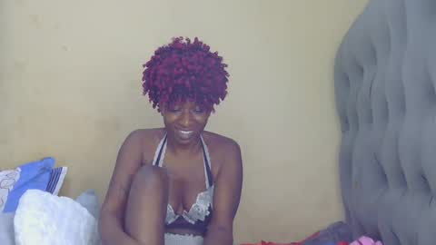 tynniee online show from March 2026 11:15:01 PM