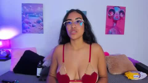 tyra   online show from November 2025 02:55:02 AM