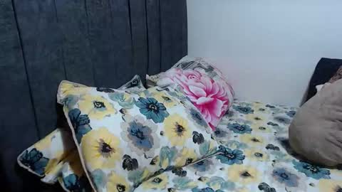 tyra_stone1 online show from December 2025 01:40:02 PM