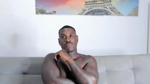 Snapshot of tyron_rulers chatting on May 2026 01:00:01 AM Dvid Rullers online show from May 2026 01:00:01 AM