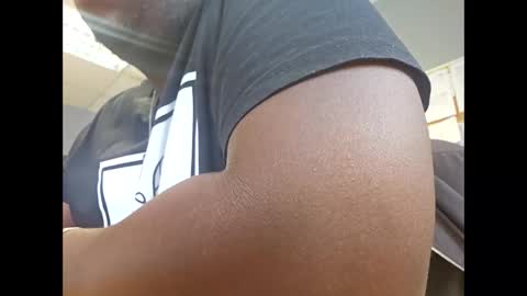 Snapshot of tyroneall chatting on September 2025 12:37:01 PM tyroneall online show from September 2025 12:37:01 PM