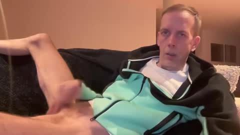 Snapshot of tyronev70 chatting on December 2024 05:58:02 PM Ty online show from December 2024 05:58:02 PM