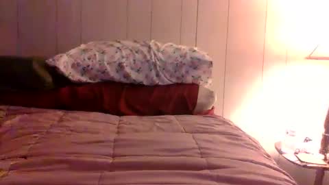 Snapshot of u_caught_us chatting on December 2024 09:26:01 PM u_caught_us online show from December 2024 09:26:01 PM