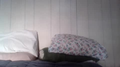 Snapshot of u_caught_us chatting on February 2025 01:41:01 PM u_caught_us online show from February 2025 01:41:01 PM