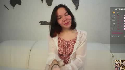 Lili online show from February 2025 06:41:02 PM