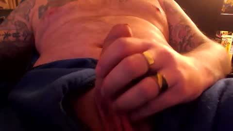 Snapshot of udragon1980 chatting on February 2026 02:05:01 AM Zane and Macy online show from February 2026 02:05:01 AM