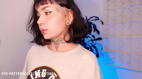 Martina online show from November 2025 02:25:02 AM