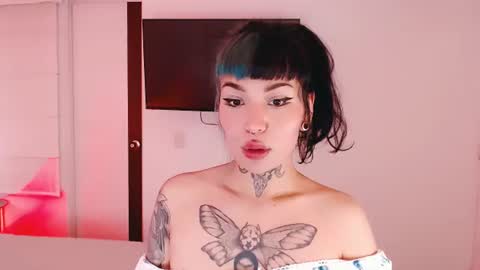 Snapshot of ulala_martina chatting on June 2026 02:27:02 AM Martina online show from June 2026 02:27:02 AM