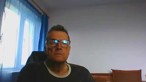Snapshot of ulmeni4 chatting on May 2026 01:29:01 PM ulmeni4 online show from May 2026 01:29:01 PM