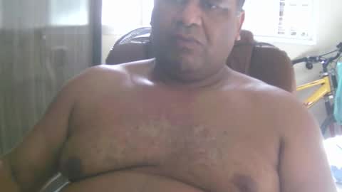 ulmo_br online show from November 2025 06:21:01 PM