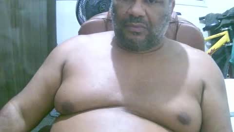 ulmo_br online show from February 2026 11:11:02 PM