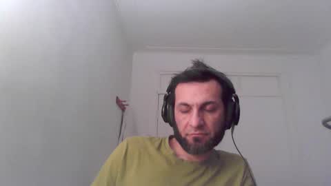 Snapshot of ultratoaster chatting on December 2025 05:57:01 AM ultratoaster online show from December 2025 05:57:01 AM