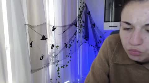 Snapshot of ulyanix chatting on October 2025 06:19:02 AM Ulyana online show from October 2025 06:19:02 AM