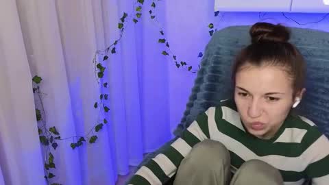 Snapshot of ulyanix chatting on November 2025 05:09:02 AM Ulyana online show from November 2025 05:09:02 AM