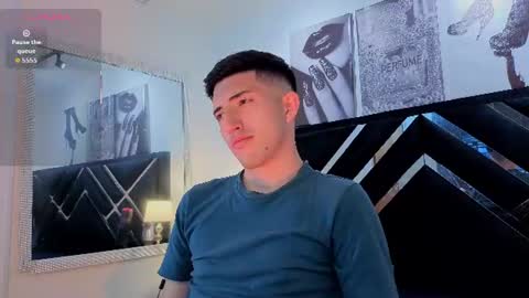 Snapshot of un_sluttyy chatting on June 2026 07:13:02 PM un_sluttyy online show from June 2026 07:13:02 PM