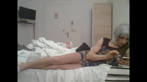 unadiosa online show from February 2026 05:19:02 PM