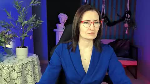 Snapshot of unatera chatting on October 2025 05:26:02 AM UnaTera online show from October 2025 05:26:02 AM