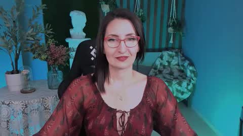 Snapshot of unatera chatting on December 2025 07:06:02 AM UnaTera online show from December 2025 07:06:02 AM