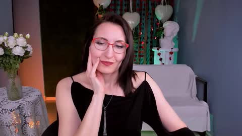 Snapshot of unatera chatting on February 2026 09:21:02 AM UnaTera online show from February 2026 09:21:02 AM