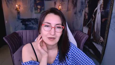 UnaTera online show from May 2026 06:18:02 AM