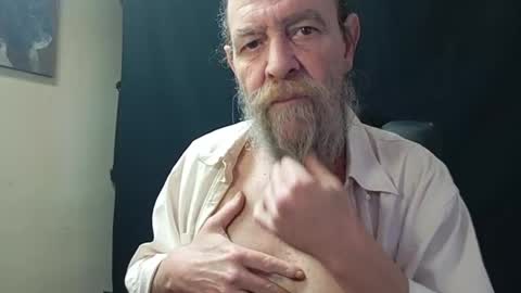 Uncle Hottie online show from April 2026 04:55:02 PM