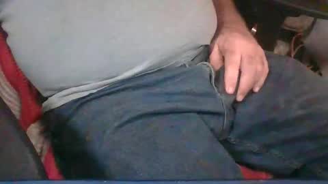 uncutmike7x5 online show from November 2025 03:00:02 PM