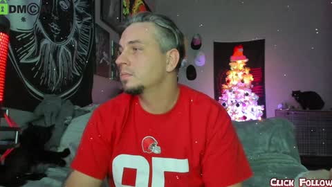 Snapshot of uncutstudxxx chatting on December 2024 05:20:02 AM UncutSTUDXXXManyvids online show from December 2024 05:20:02 AM