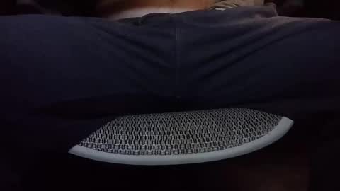 Under the desk online show from December 2025 09:44:01 PM