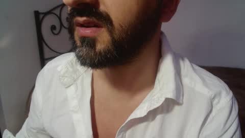 Giov online show from November 2025 03:07:02 PM