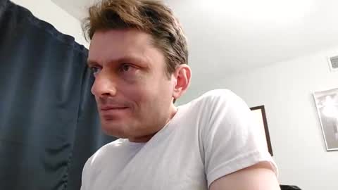 Snapshot of undress_me_ chatting on March 2025 11:20:02 PM undress me online show from March 2025 11:20:02 PM