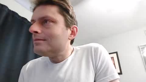 Snapshot of undress_me_ chatting on March 2025 12:37:01 PM undress me online show from March 2025 12:37:01 PM