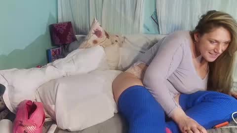 Snapshot of unforgettable138 chatting on January 2025 09:06:02 AM Unforgettable138- Thankful to be Thankful Thanksgiving Broadcast Tonight xo online show from January 2025 09:06:02 AM