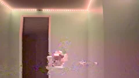 Snapshot of unhitchy1 chatting on November 2025 01:59:02 AM unhitchy1 online show from November 2025 01:59:02 AM