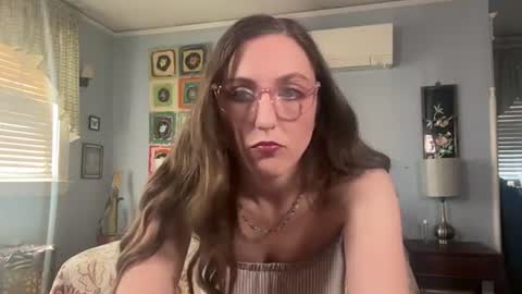 Snapshot of unicornfairy55 chatting on June 2026 03:14:02 PM Lola Moonstone online show from June 2026 03:14:02 PM