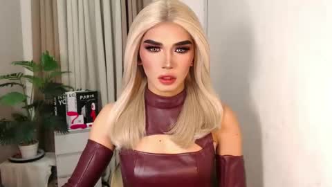 Snapshot of unique_taste69 chatting on December 2025 06:26:01 PM Miss Andrea online show from December 2025 06:26:01 PM