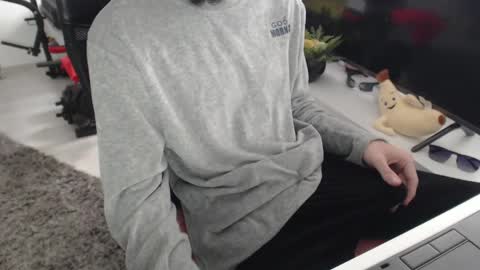 Snapshot of uniqueboy22 chatting on May 2026 10:00:02 AM uniqueboy22 online show from May 2026 10:00:02 AM