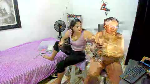 Kary and jhoa online show from February 2026 12:53:01 AM