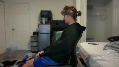 Stepbro online show from November 2025 01:31:01 PM